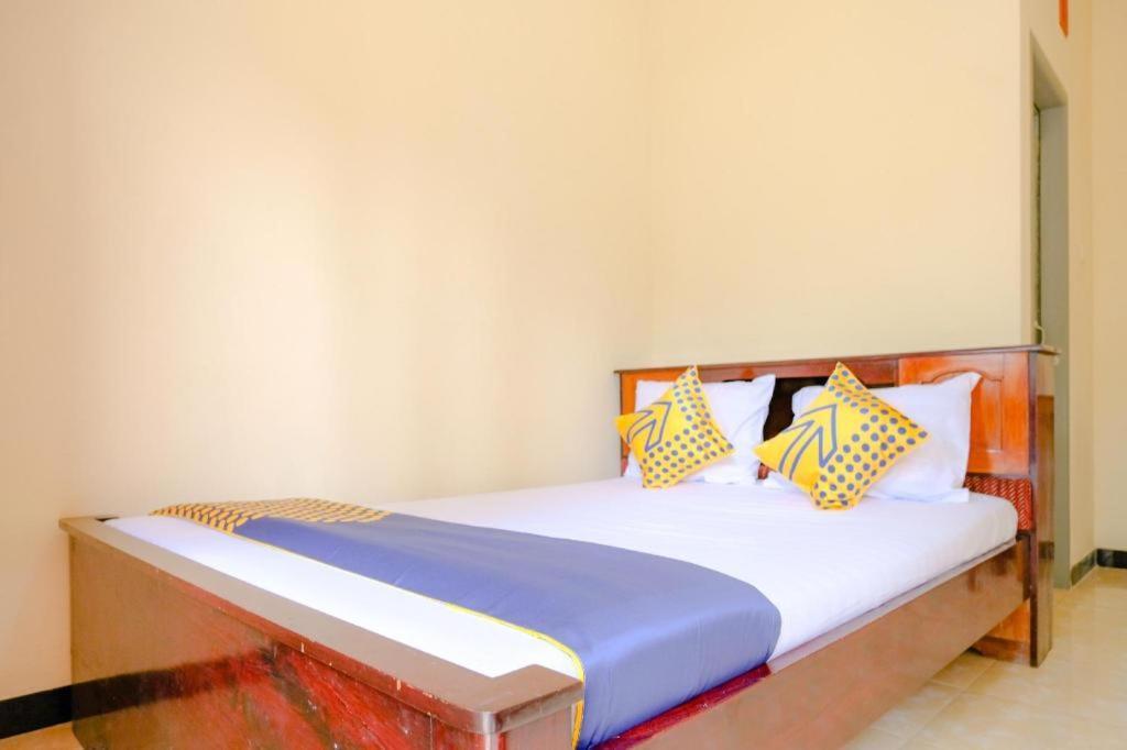 Oyo 2826 Panderman Residence Blitar Экстерьер фото